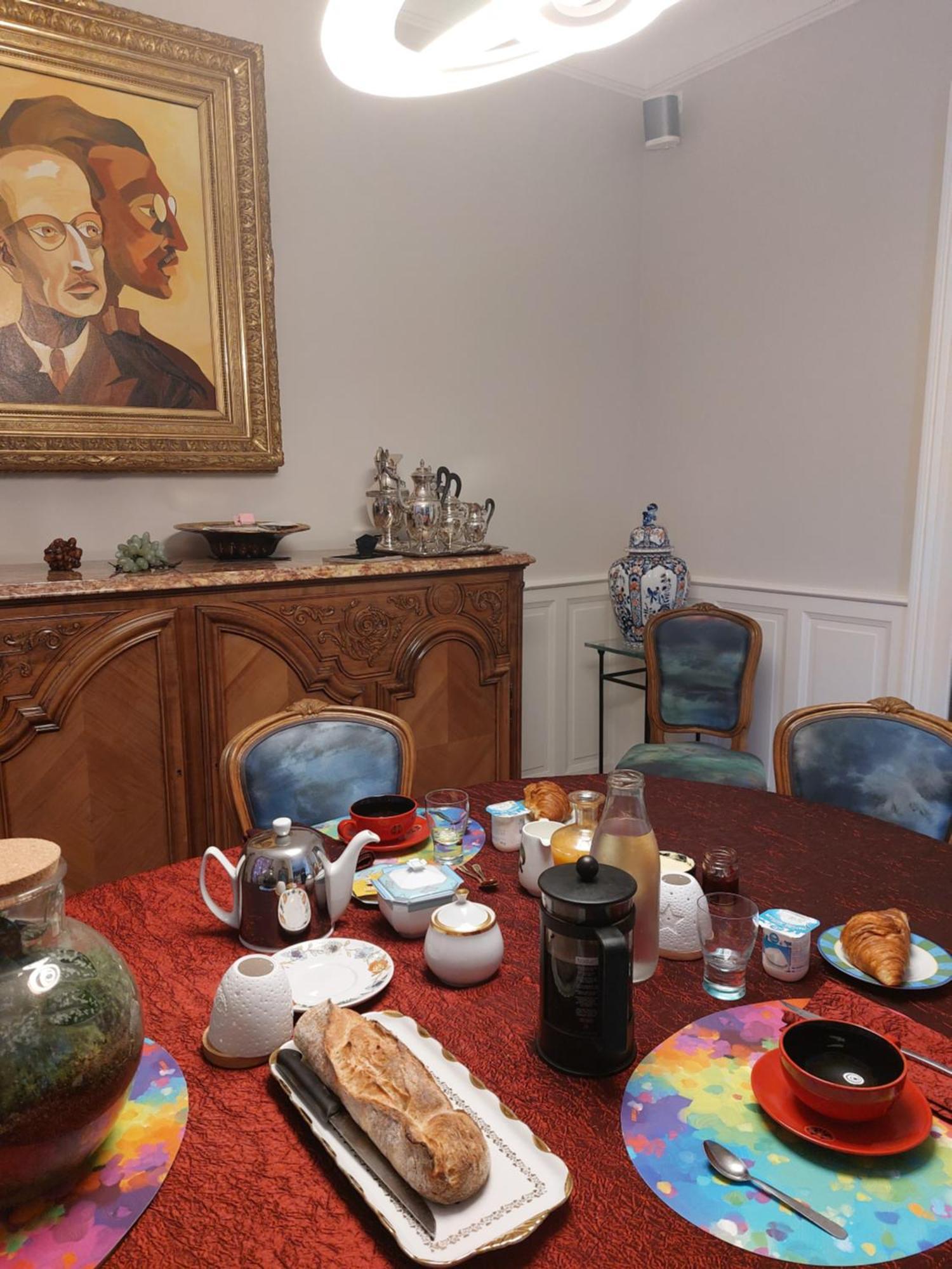 Privatunterkunft Hyper Centre ,jolie Climatisee Avec Parking Securise Gratuit *